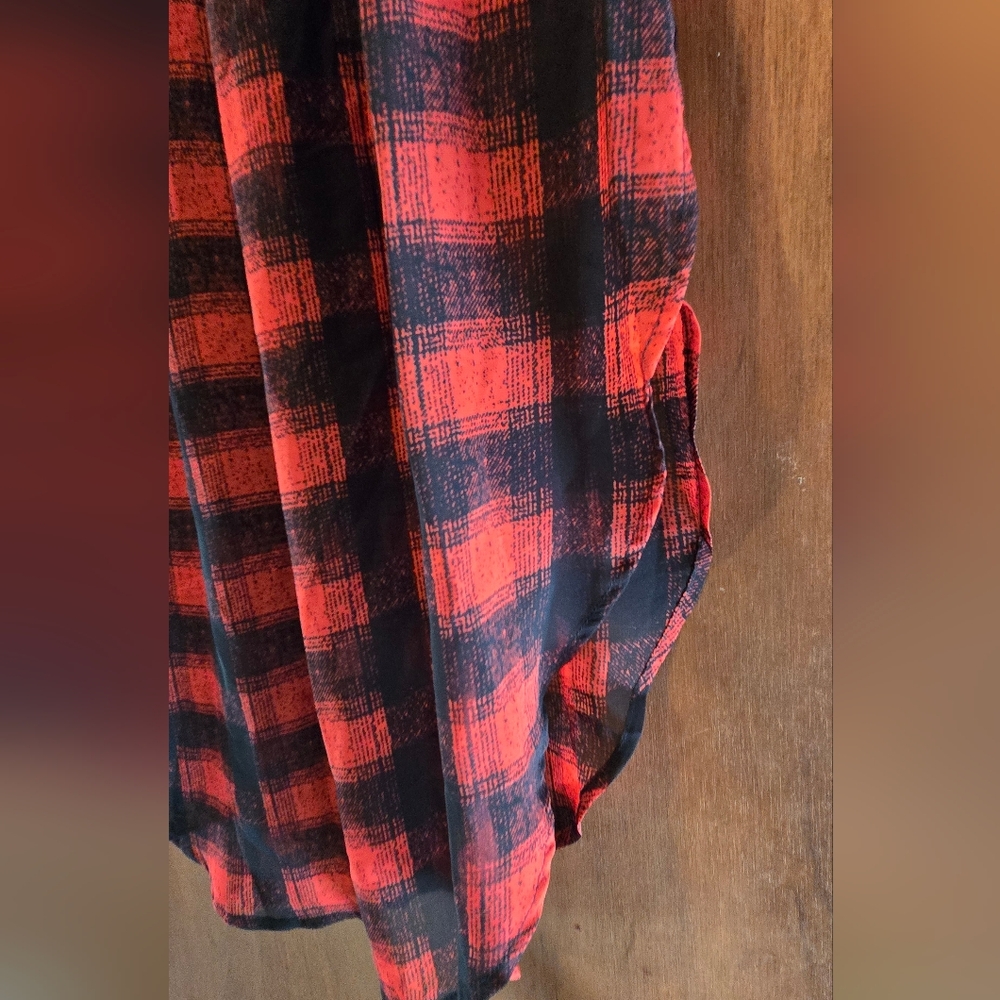 HOST PICK! 🎉🎊Volcom Red & Black Plaid Skirt SzM/12 See Measuments NWT - Picture 4 of 7